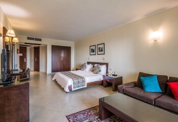 Fort Arabesque Resort, Spa & Villas