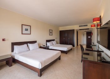 Fort Arabesque Resort, Spa & Villas