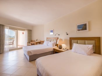 Fort Arabesque Resort, Spa & Villas