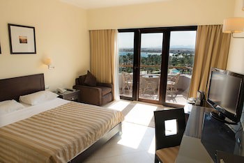 Fort Arabesque Resort, Spa & Villas