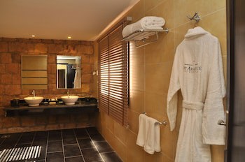 Fort Arabesque Resort, Spa & Villas