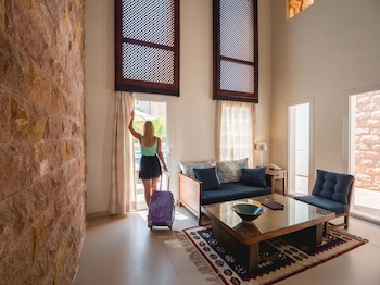 Fort Arabesque Resort, Spa & Villas