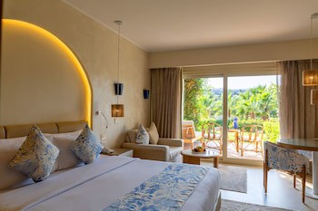 Fort Arabesque Resort, Spa & Villas