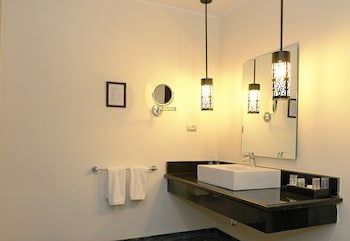Fort Arabesque Resort, Spa & Villas