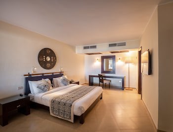 Fort Arabesque Resort, Spa & Villas