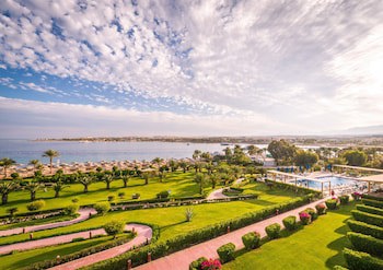 Fort Arabesque Resort, Spa & Villas