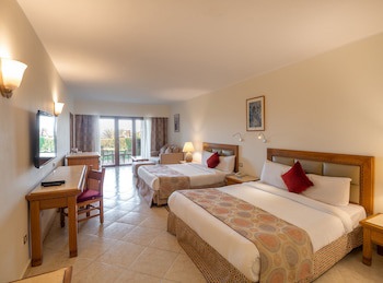 Fort Arabesque Resort, Spa & Villas