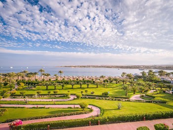 Fort Arabesque Resort, Spa & Villas