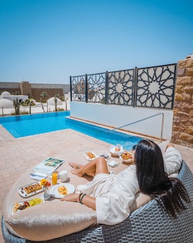 Fort Arabesque Resort, Spa & Villas