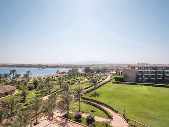 Fort Arabesque Resort, Spa & Villas