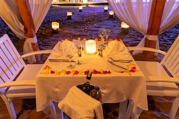 Fort Arabesque Resort, Spa & Villas