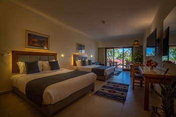 Fort Arabesque Resort, Spa & Villas