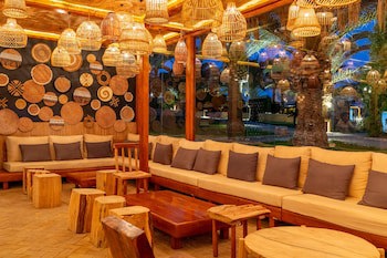 Fort Arabesque Resort, Spa & Villas