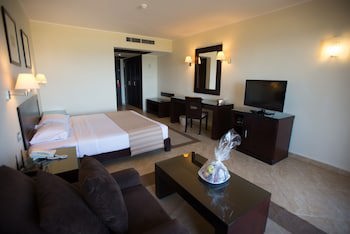 Fort Arabesque Resort, Spa & Villas