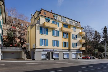 Apartments Swiss Star University