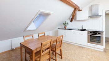 Apartments Swiss Star University