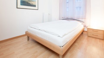 Apartments Swiss Star University