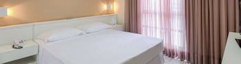 Golden Tulip Goiania Address