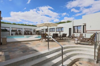 Golden Tulip Goiania Address
