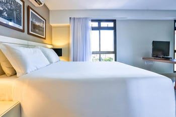 Golden Tulip Goiania Address
