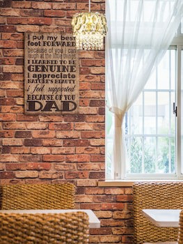 E House Hotel