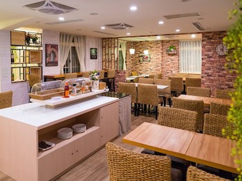 E House Hotel