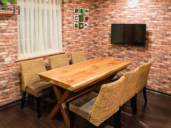E House Hotel