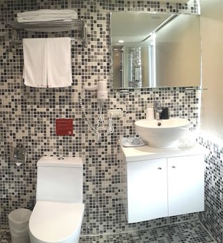 E House Hotel