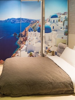 E House Hotel