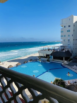 Bsea Cancun Plaza Hotel