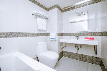 Guide Hotel Taoyuan Fuxing