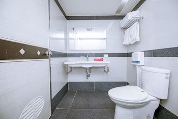 Guide Hotel Taoyuan Fuxing