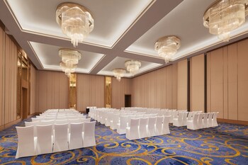 Courtyard By Marriott Bhopal