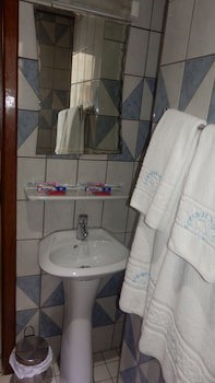 Afrique Hotel Douala Airport