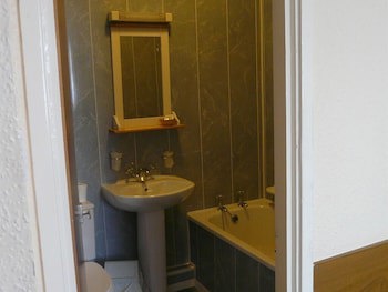 Premier Lodge