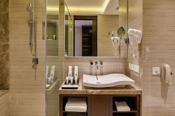Goldfinch Hotel Mumbai