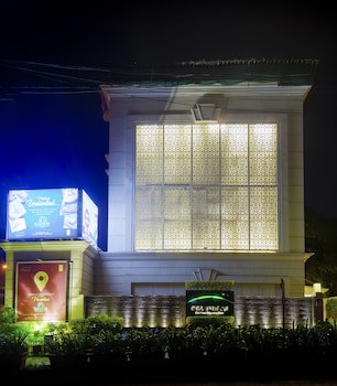 Goldfinch Hotel Mumbai