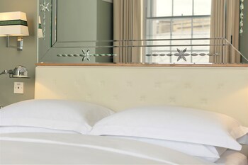 Great Northern Hotel, A Tribute Portfolio Hotel, London