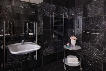 Anantara The Marker Dublin Hotel