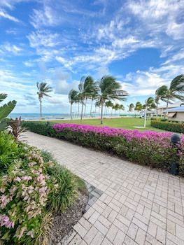 Holiday Inn Resort Grand Cayman, An Ihg Hotel