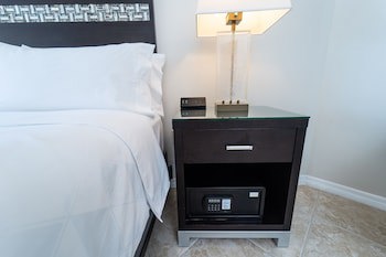 Holiday Inn Resort Grand Cayman, An Ihg Hotel