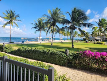Holiday Inn Resort Grand Cayman, An Ihg Hotel