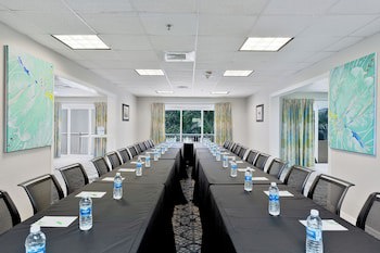 Holiday Inn Resort Grand Cayman, An Ihg Hotel