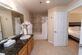 Holiday Inn Resort Grand Cayman, An Ihg Hotel