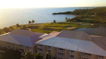 Holiday Inn Resort Grand Cayman, An Ihg Hotel