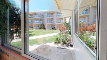 Holiday Inn Resort Grand Cayman, An Ihg Hotel