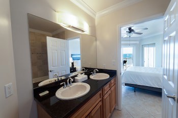 Holiday Inn Resort Grand Cayman, An Ihg Hotel