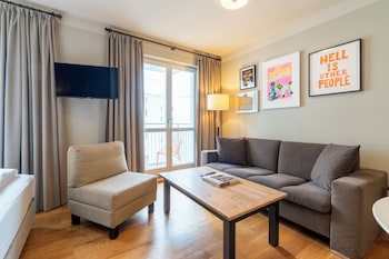 Mondrian Suites Berlin Checkpoint Charlie fotoğrafı