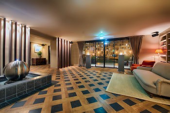 Mondrian Suites Berlin Checkpoint Charlie fotoğrafı