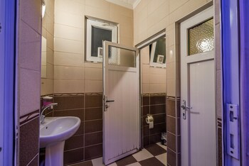 Erenler Hostel & Hotel